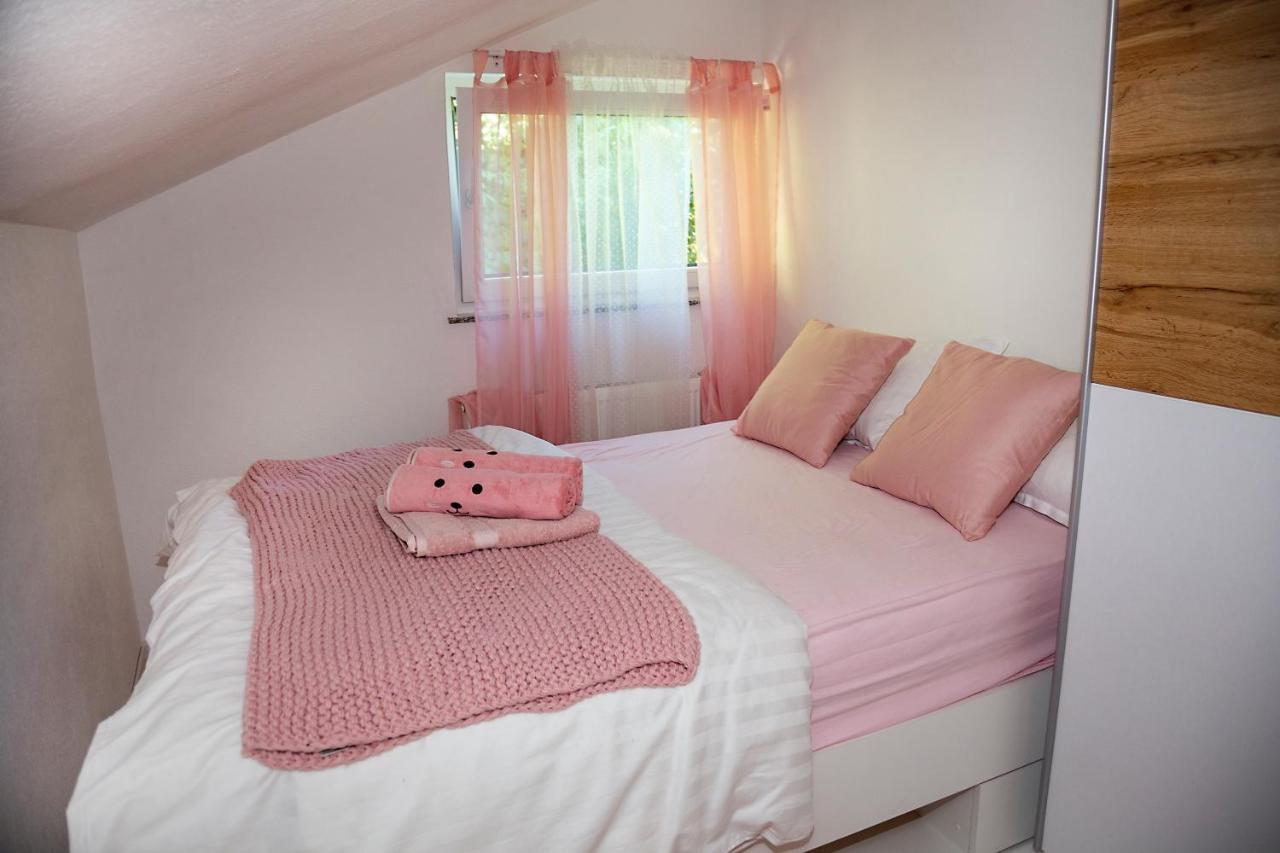 Apartment Vita & Marx ลูบลิยานา ภายนอก รูปภาพ